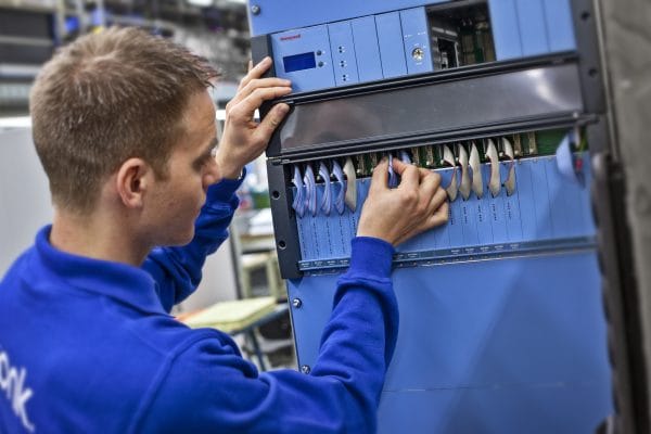 solution_Control & Automation